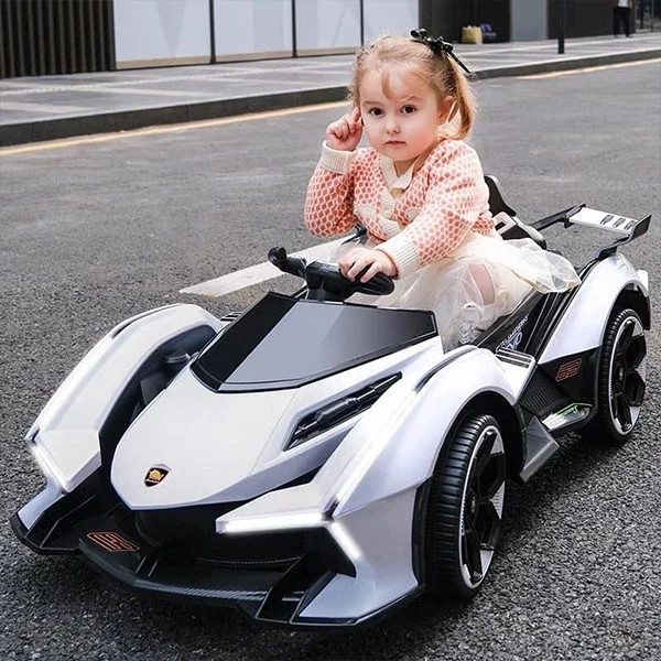 ماشین شارژی لامبورگینی ۸۲۰۸۴